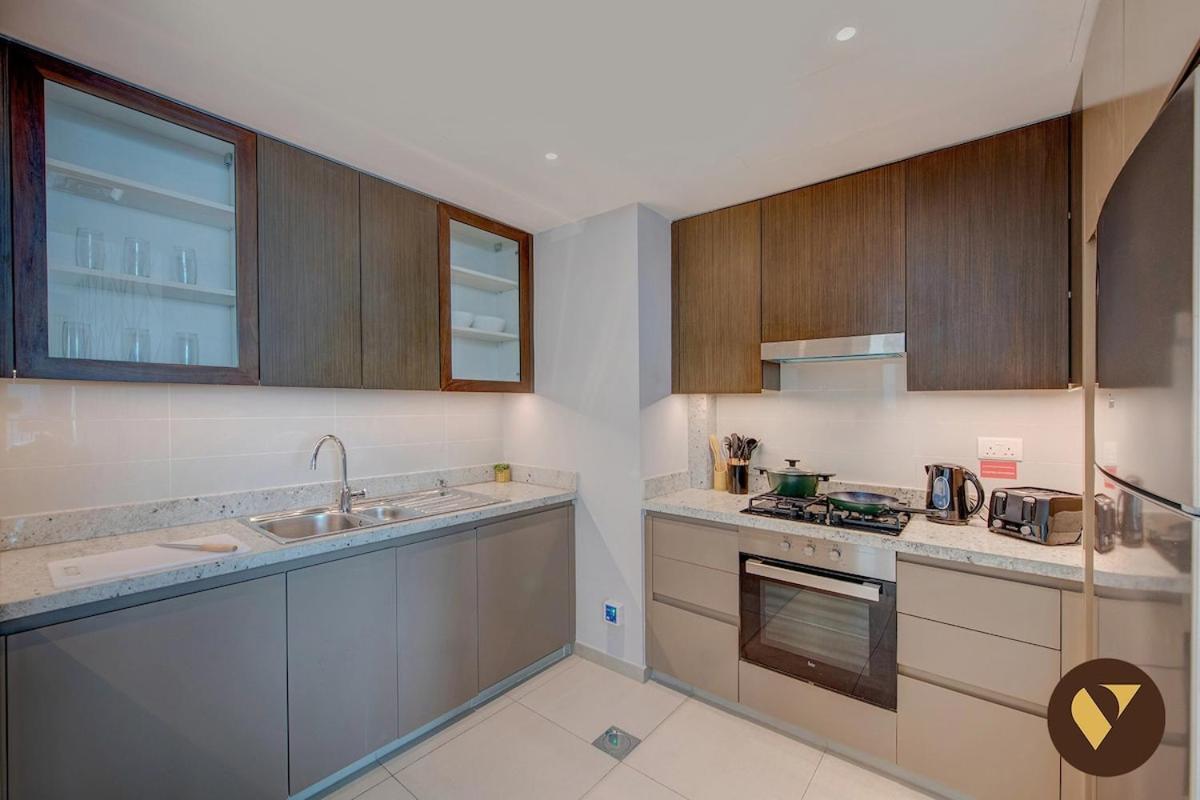 Apartment Vogue 43rd Floor Boulevard Heights Downtown Dubai, Panoramic Skyline Views And Balconies
